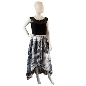 RM Richards Black and White Floral Hi Lo Gown Size 8